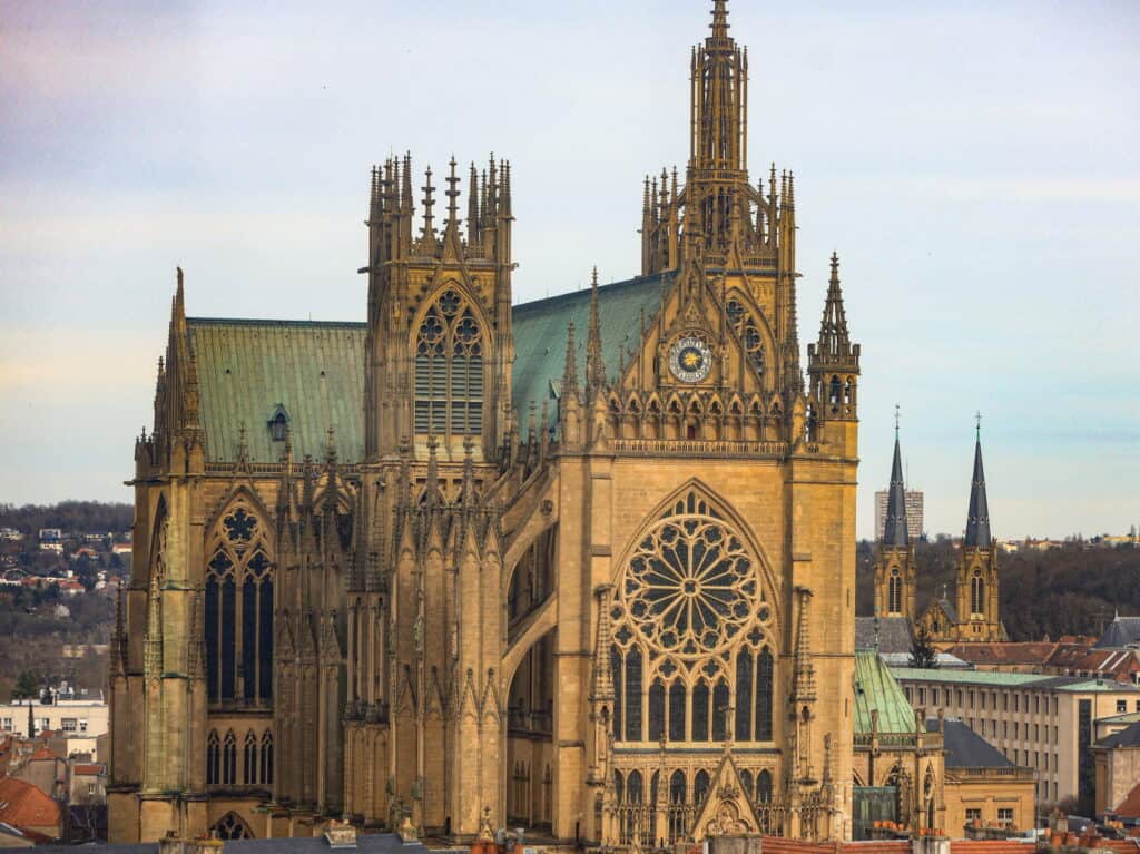 Généalogiste Metz (57) — Quêtes et Racines 2 Metz Cathedral, Lorraine, France