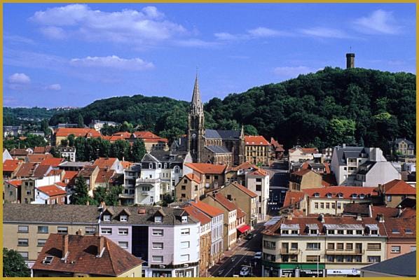 Généalogiste à Forbach : familles de mineurs et frontaliers 2 Vue de la ville de Forbach (57), généalogiste Quêtes et Racines